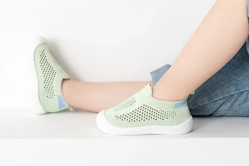 Infant & Toddler Mesh Knit Sneakers: Lightweight Non-Skid Prewalker Shoes for( 0-4T)