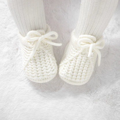 Chunky Knit Lace-Up Knit Baby Booties (0-18M)