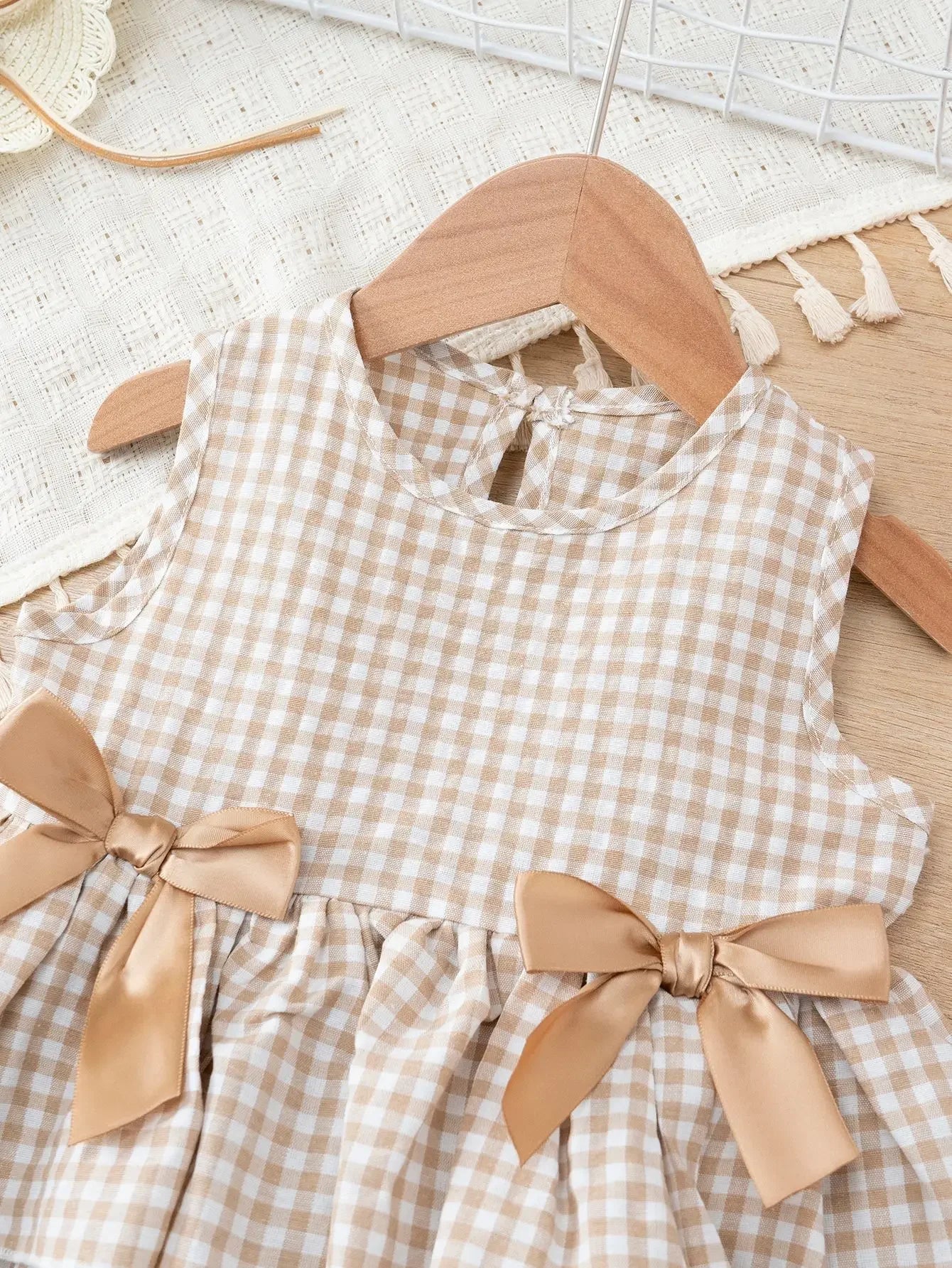 Toddler Girls Gingham Sleeveless Summer Dress – Pastoral Layered Ruffle Dress with Bows (2-7Y)