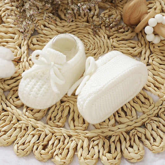 Chunky Knit Lace-Up Knit Baby Booties (0-12M)