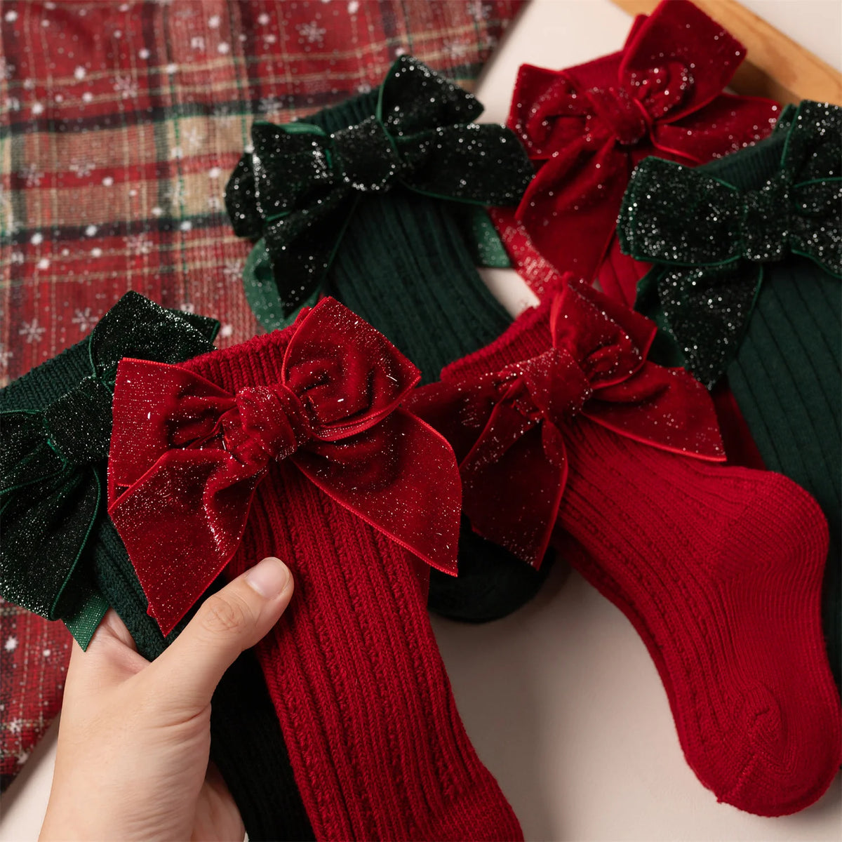 Baby & Toddler Girls Christmas Velvet Bow Socks – Kids Festive Ribbed Knit Stockings (0–8 Years)