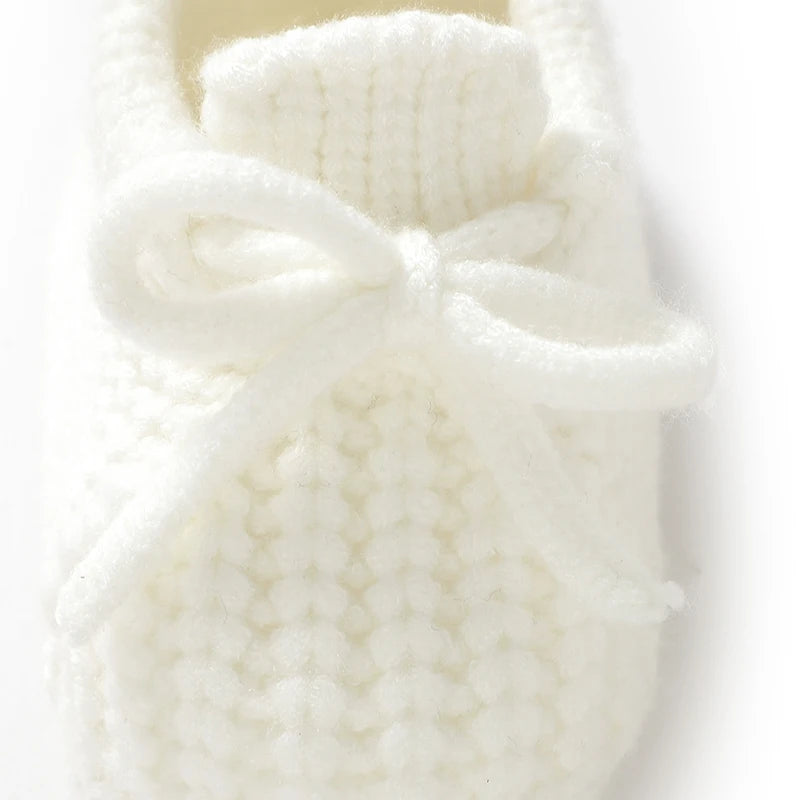 Chunky Knit Lace-Up Knit Baby Booties (0-18M)