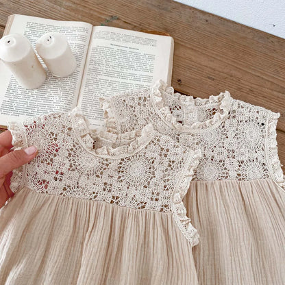 Vintage Cottagecore Baby Girl Lace Romper - Boho Muslin Summer Jumpsuit & Sunsuit (0-18M)