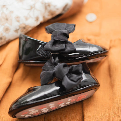 Baby Girl Mary Janes – PU Leather Bowknot First Walker Shoes, Non-Slip Rubber Sole Princess Wedding Flats (0-18M)