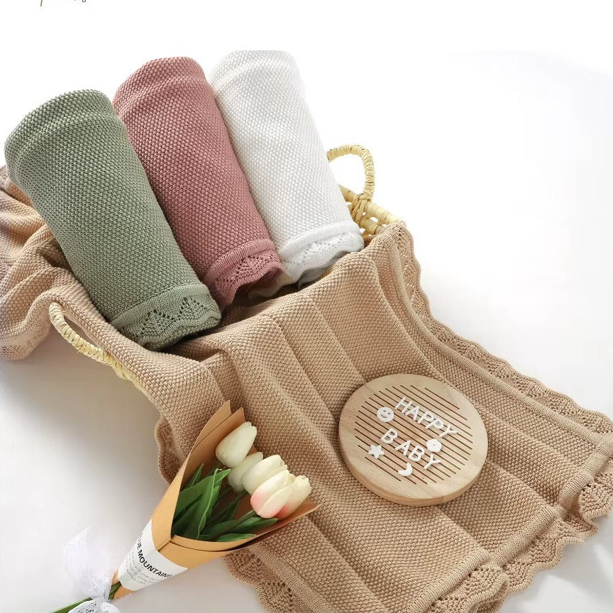 Soft Knit Baby Blanket with Scalloped Edge