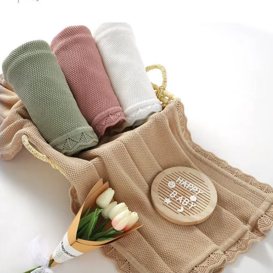 Soft Knit Baby Blanket with Scalloped Edge
