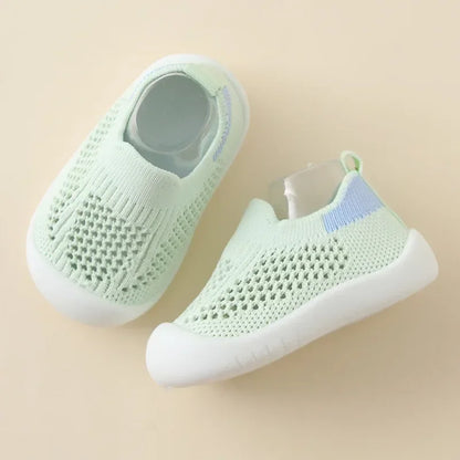 Kidsley Mint green lightweight mesh knit toddler shoe with non-skid sole for summer play.